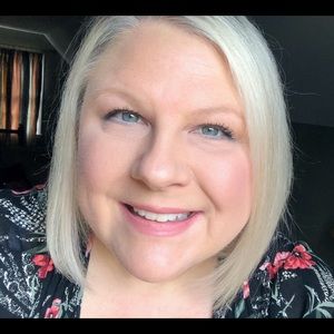 Meet your Posher, Kara